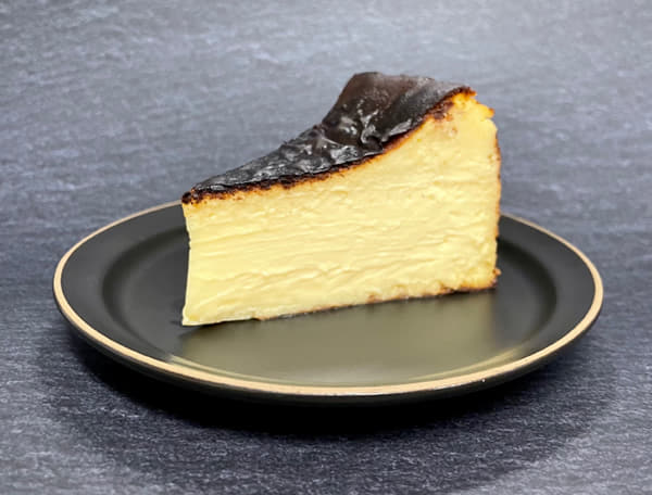 業務用卸売バスクチーズケーキ（カット販売）