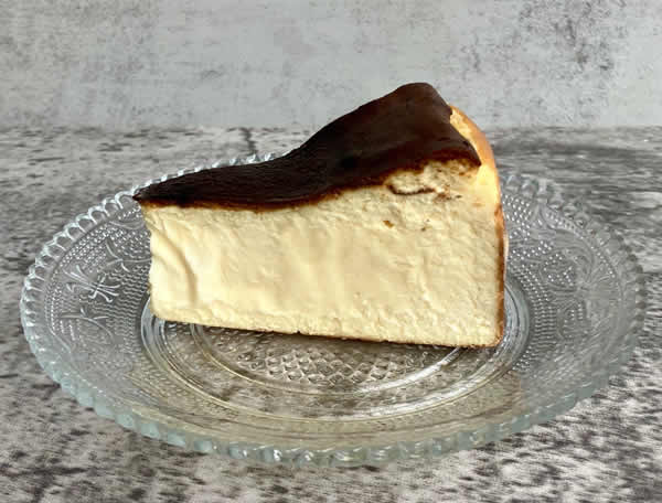 業務用卸売バスクチーズケーキ（カット販売）